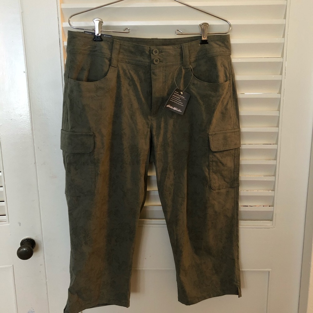 NWTI Eddie Bauer Cargo Capris